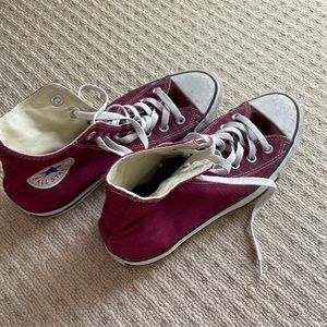 Maroon Converse womens US 9
